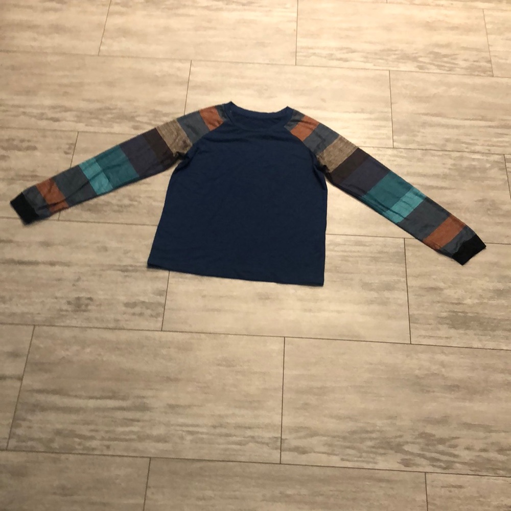 Girls long sleeve T-shirt